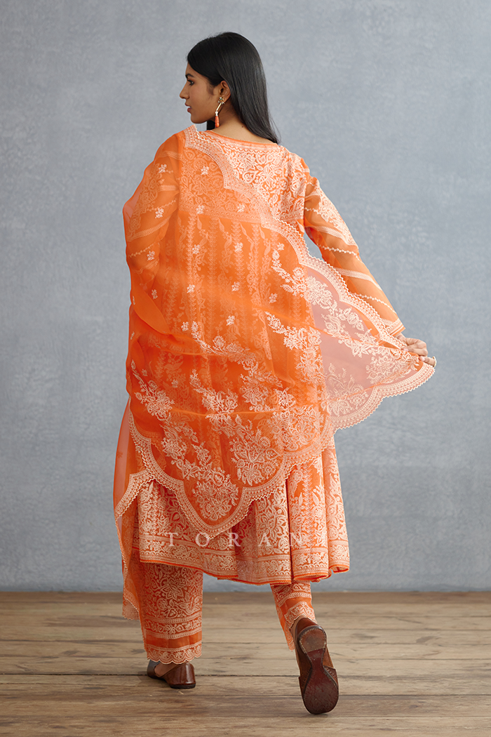 Santree Paavni Odhni