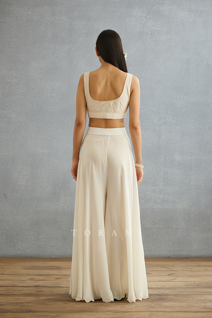 Gul-Bano Daavya Cape Set