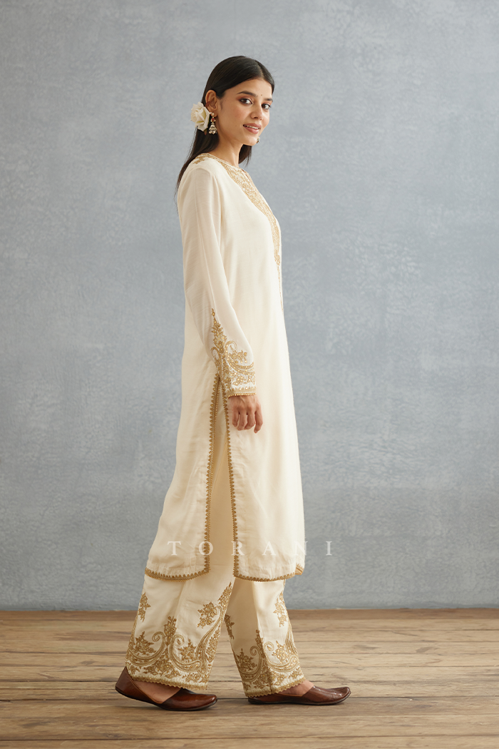 Gul-Bano Pushti Kurta Set