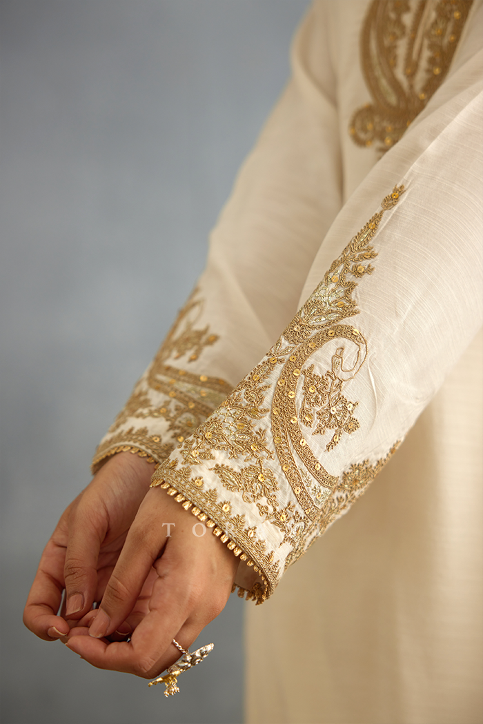 Gul-Bano Pushti Kurta Set