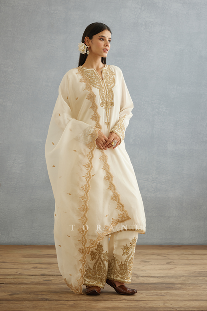 Gul-Bano Pushti Kurta Set