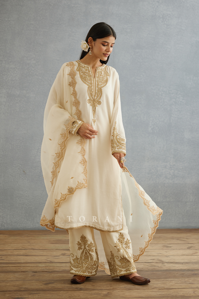 Gul-Bano Pushti Kurta Set