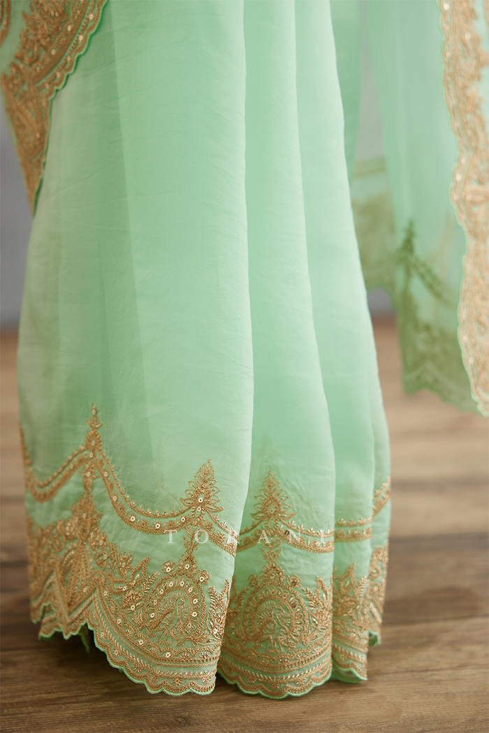 Gul-Neer Idika Saree