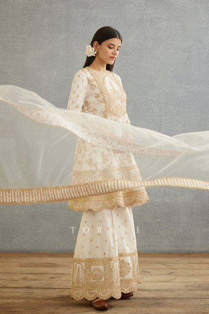 Gul-Bano Meera Odhni