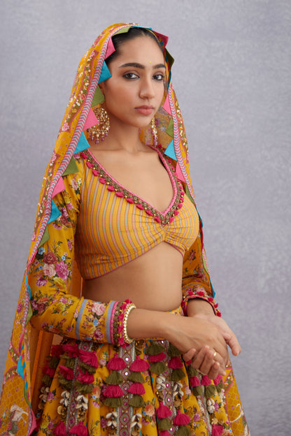 Sunehra Tasneem Lehenga Set