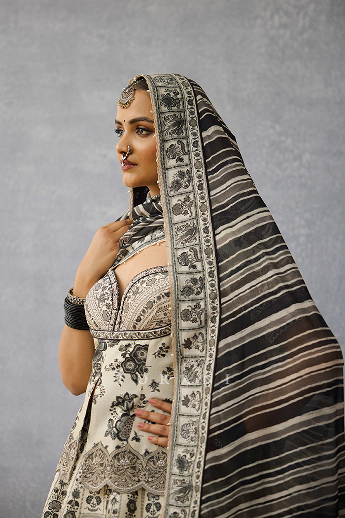 Kalamkari Anushtha Odhni