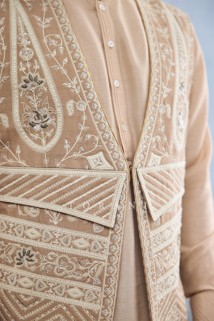 Noore Ratul Dhoti Set