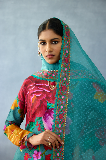 Dil Nawaz Afifa Kurta Set