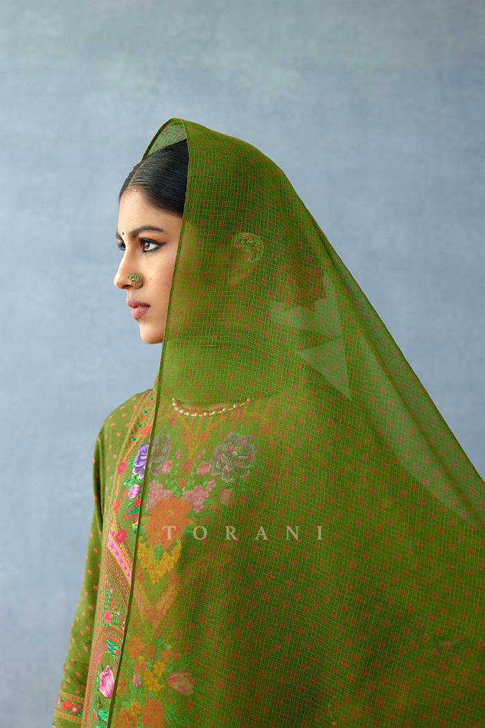 Dil Saaz Fareha Kurta Set