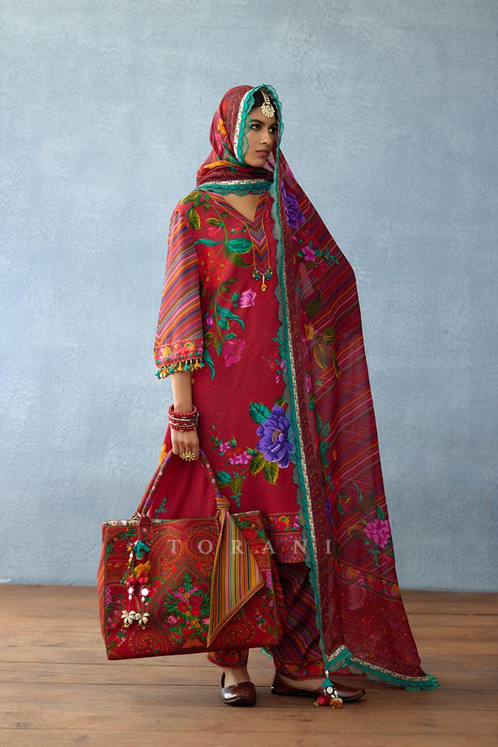 Dil Surkh Yumna Handbag