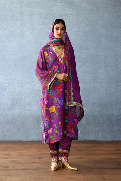 Dil Kusha Gazal Kurta Set