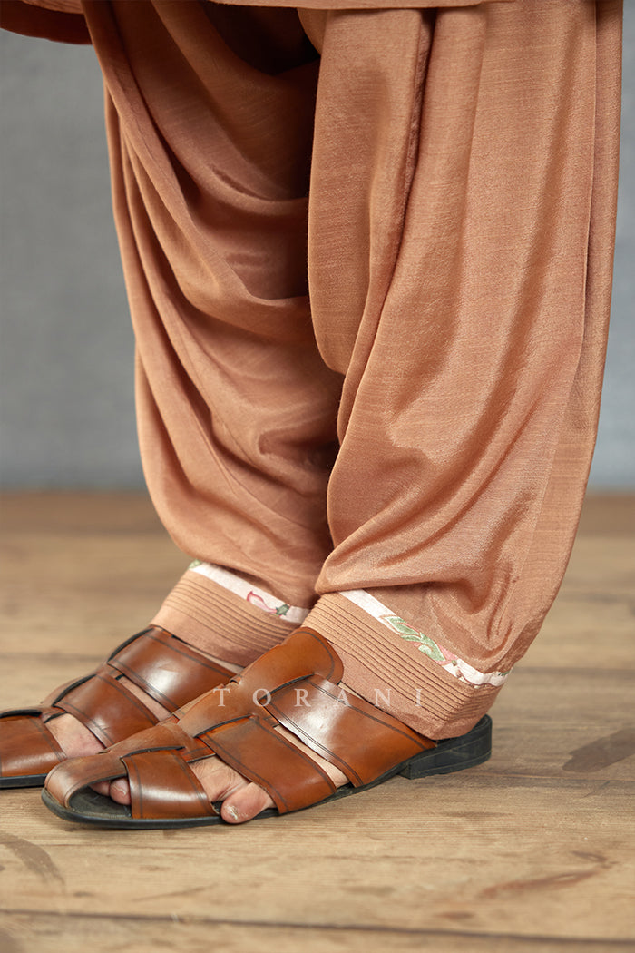 Gulabi Kahan Bandi Set