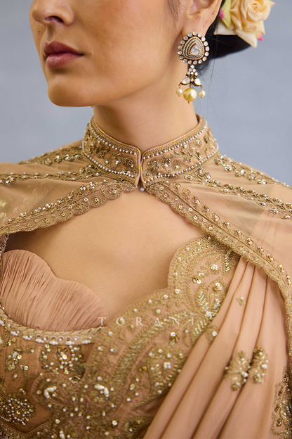 Kasoori Dilruba Cape