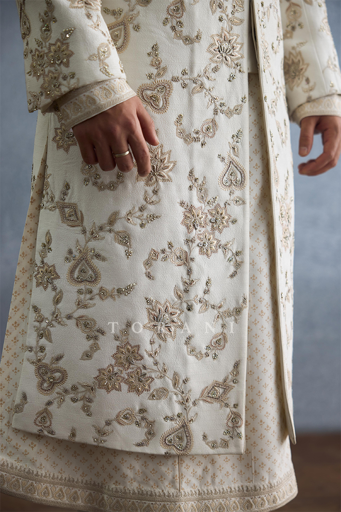 Maahe Idaad Sherwani Set