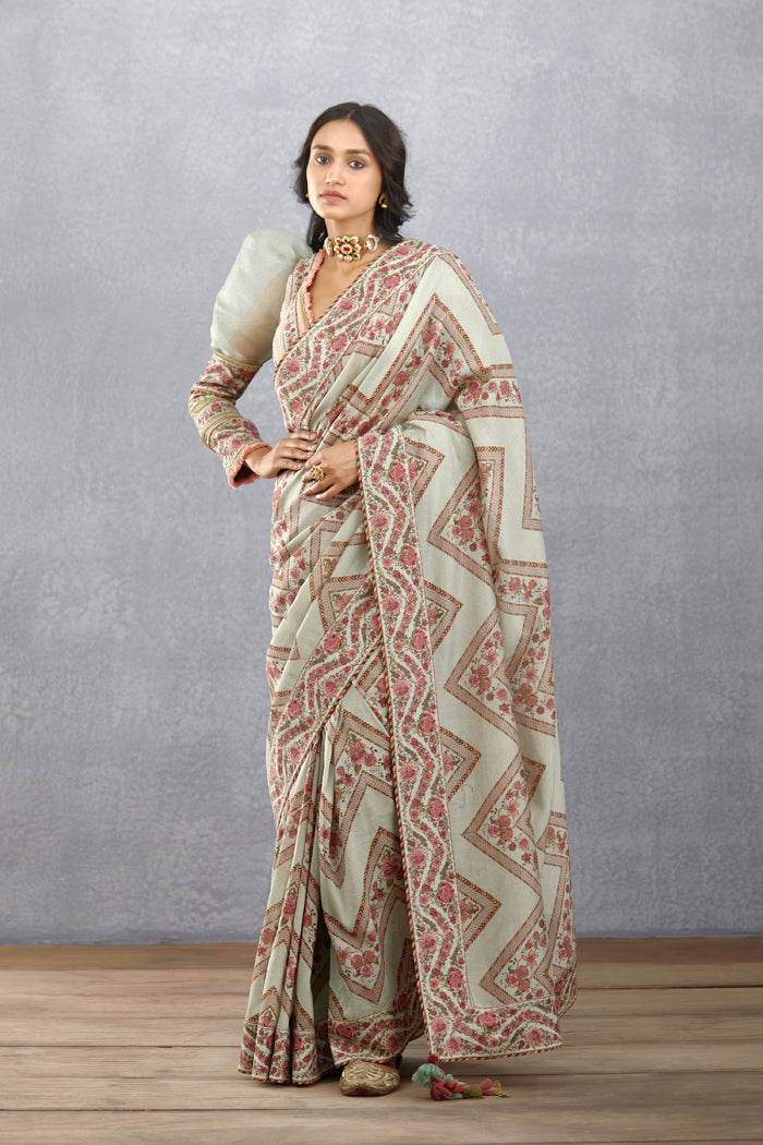 Jaituni Dhara Saree