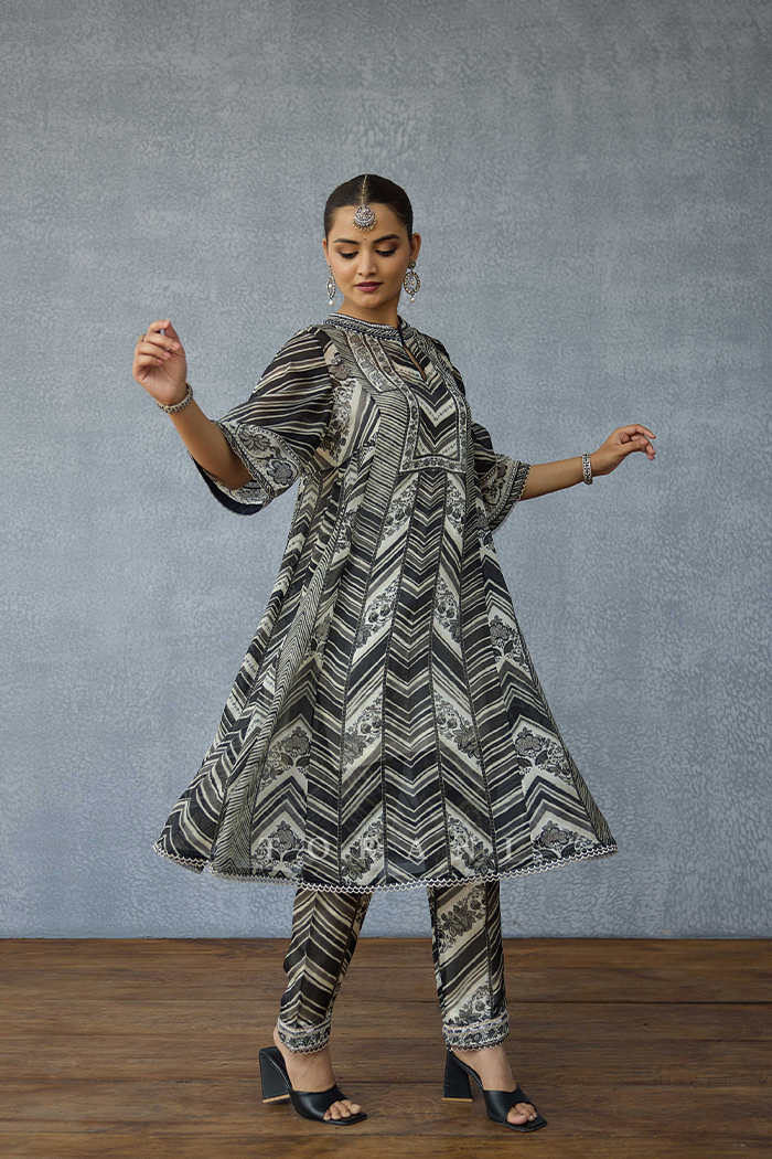 Kalamkari Asthika Kurta Set