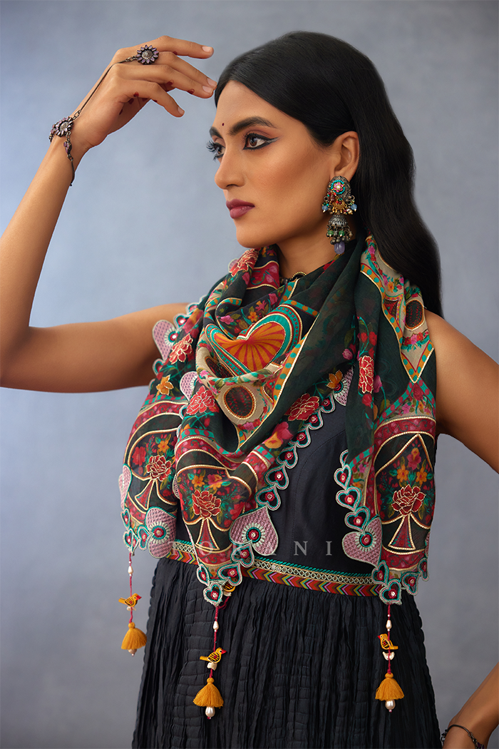 Dil Shaad Firas Scarf