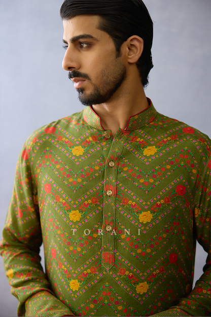 Dil Saaz Iraj Dhoti Set