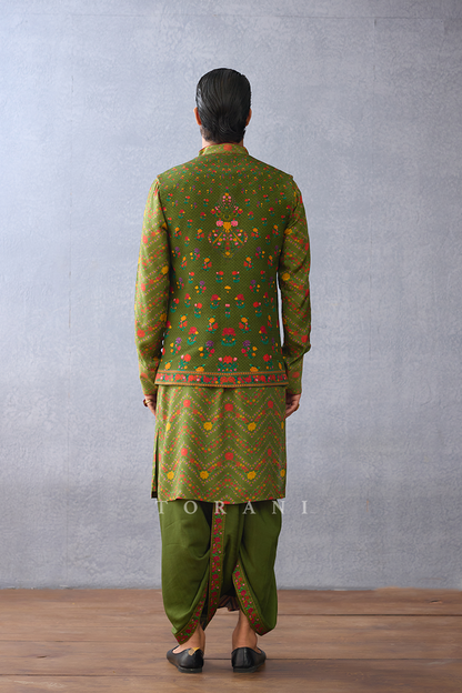 Dil Saaz Iraj Dhoti Set