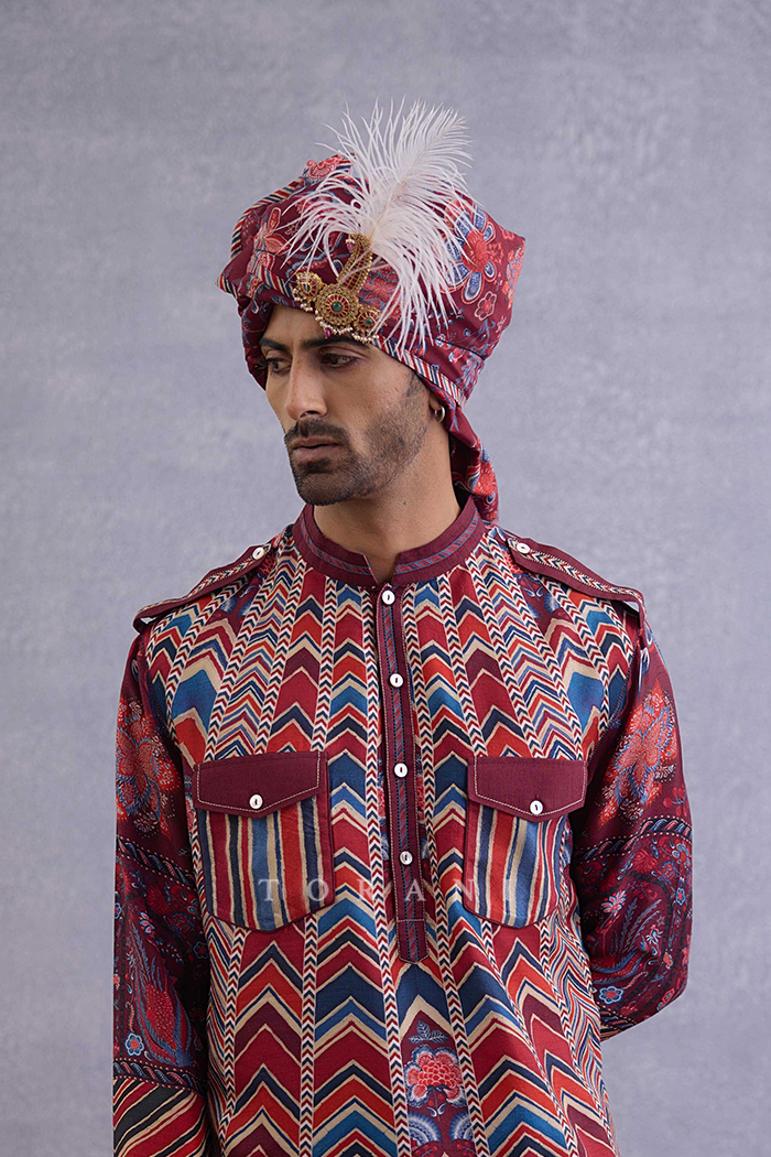 Qarmazi Naitik Saafa