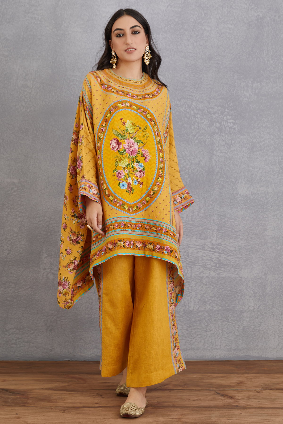 Sunehra Zooni Kaftan Set