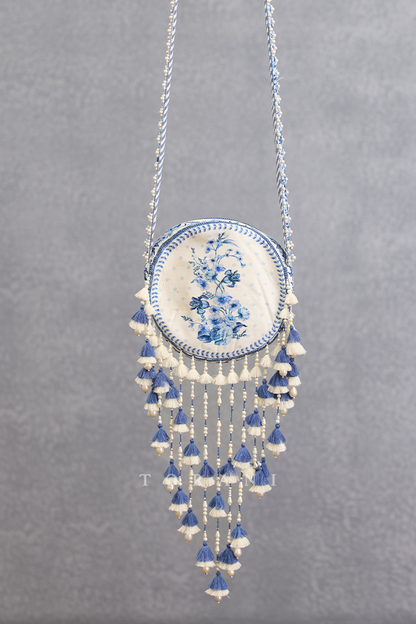 Neeli Gauraiya Vriti Bag