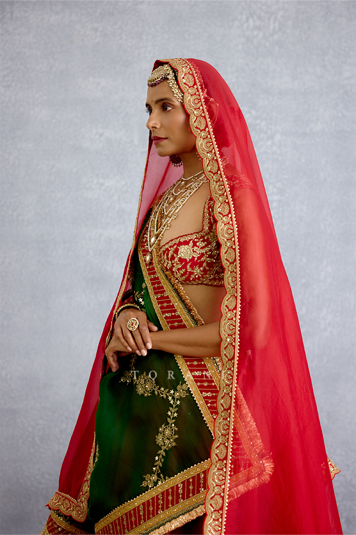 Zehra Adeeba Veil Odhni