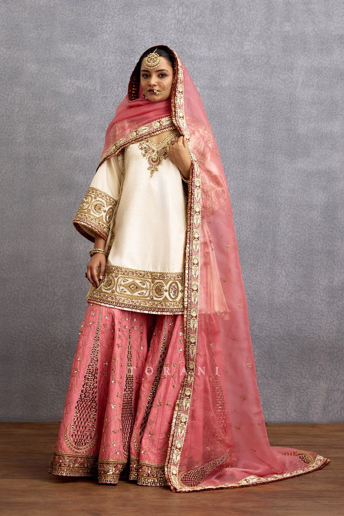 Maahe Mahtabe Insiyah Sharara Set