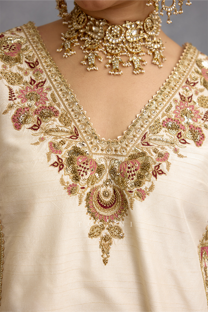 Maahe Mahtabe Insiyah Sharara Set