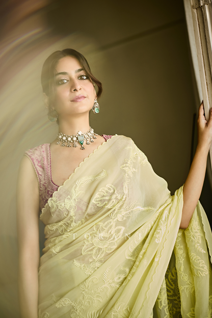 Tanya Maniktala in our Kasmai Pankhuri Meera Saree Set