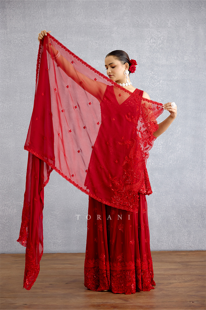 Surkh Bhanavi Odhni