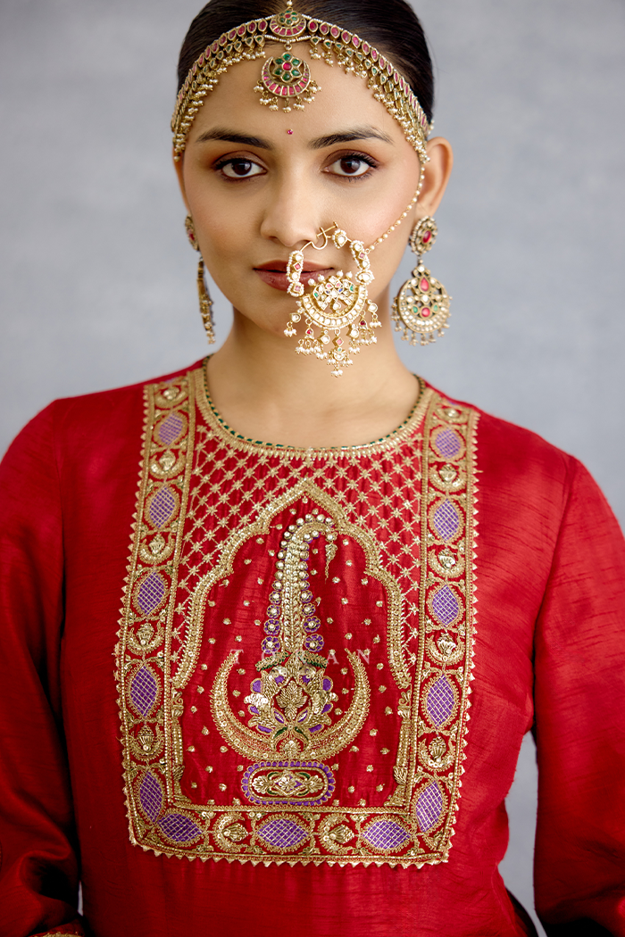 Mehrang Amna Kurta Set