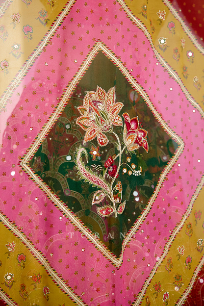 Chitrangi Aarini Lehenga Set