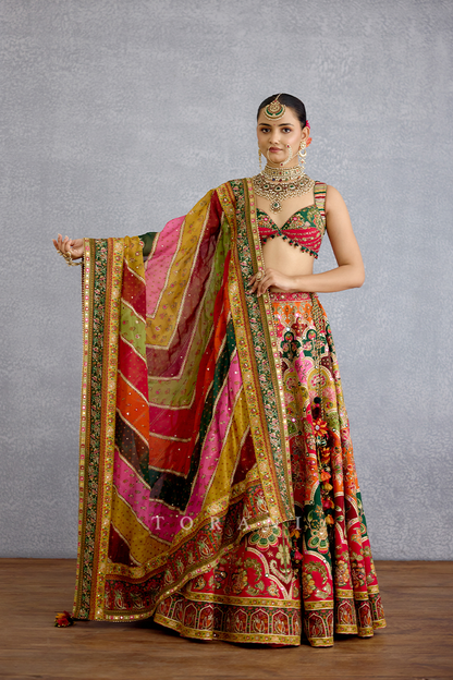 Chitrangi Aarini Lehenga Set