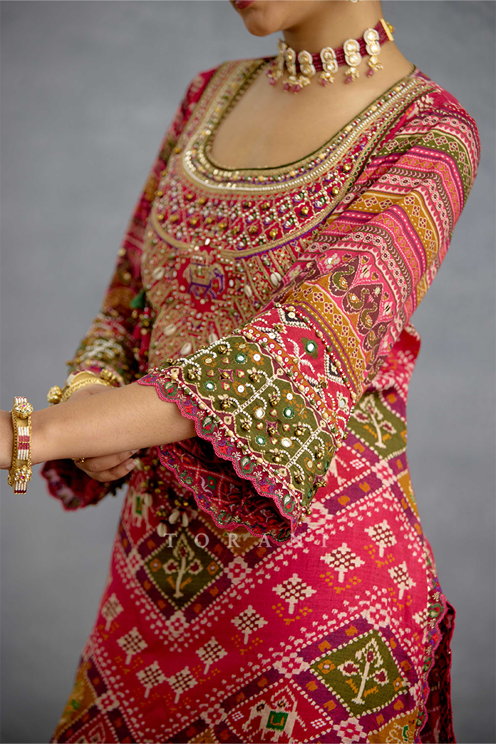 Raktangi Patola Kurta Set