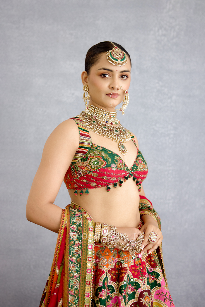 Chitrangi Aarini Lehenga Set