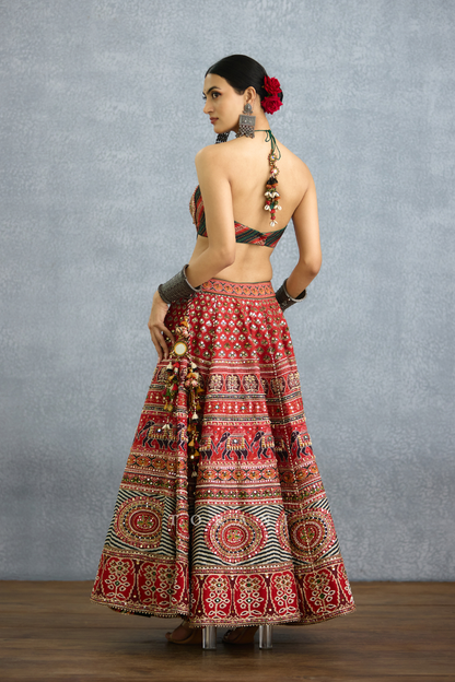 Chitrita Mirali Lehenga Set