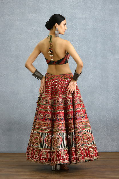 Chitrita Mirali Lehenga Set