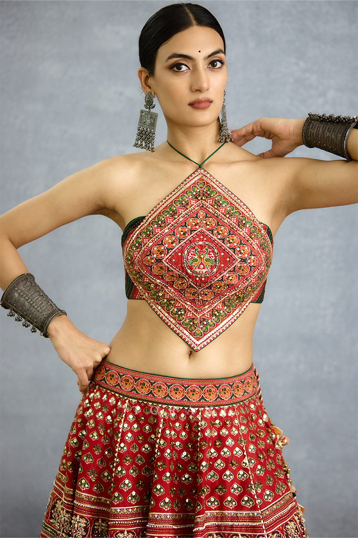 Chitrita Mirali Lehenga Set