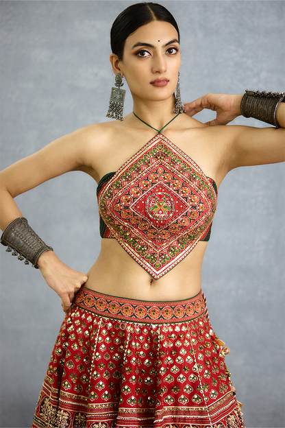 Chitrita Mirali Lehenga Set