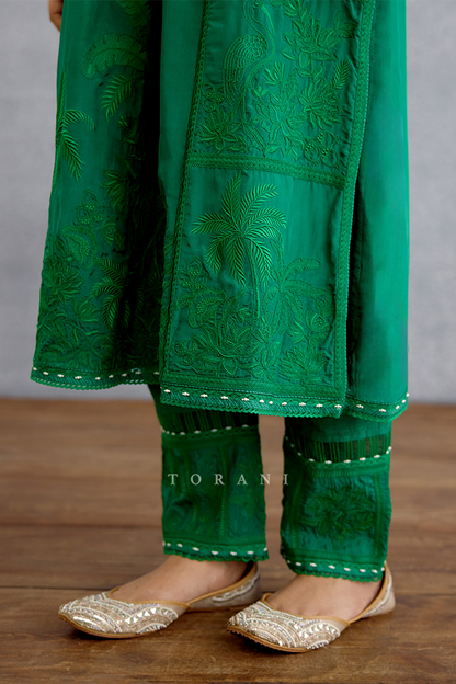 Pranabha Deba Priya Kurta Set