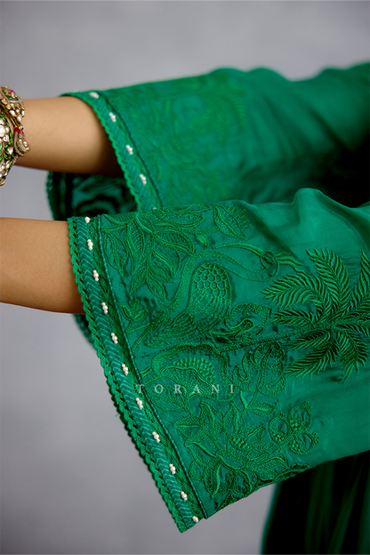 Pranabha Deba Priya Kurta Set