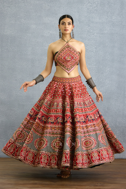 Chitrita Mirali Lehenga Set