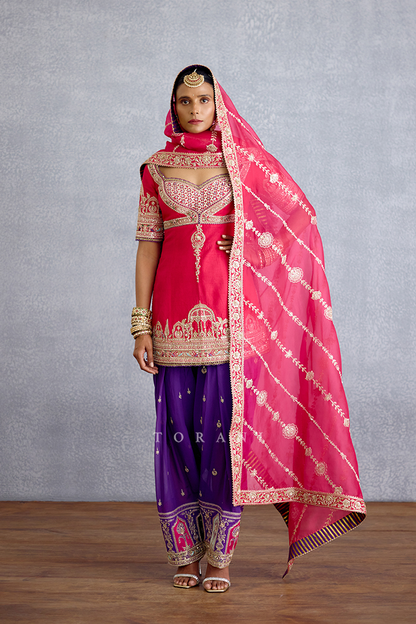 Gul-Naaz Samaira Kurta Set