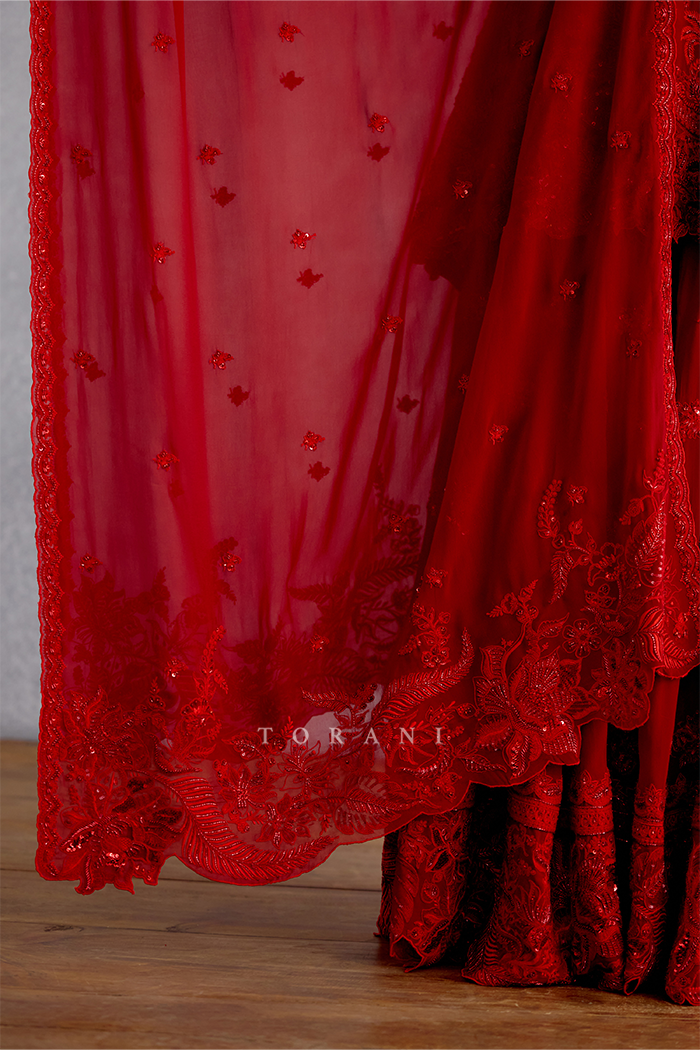 Surkh Bhanavi Sharara Set