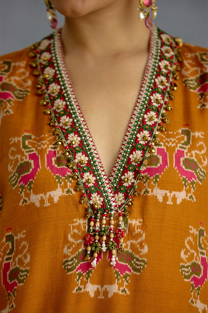 Sunehri Virasa Patola Kurta Set