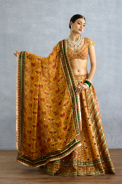 Kanak Dil Meher Iksha Lehenga Set