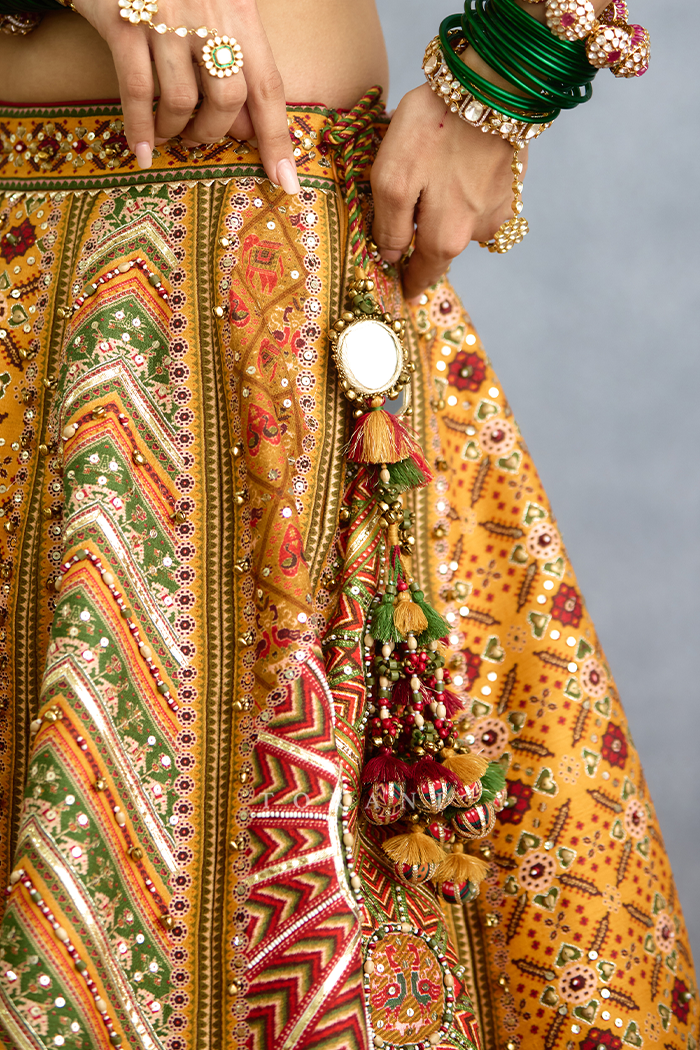 Kanak Dil Meher Iksha Lehenga Set