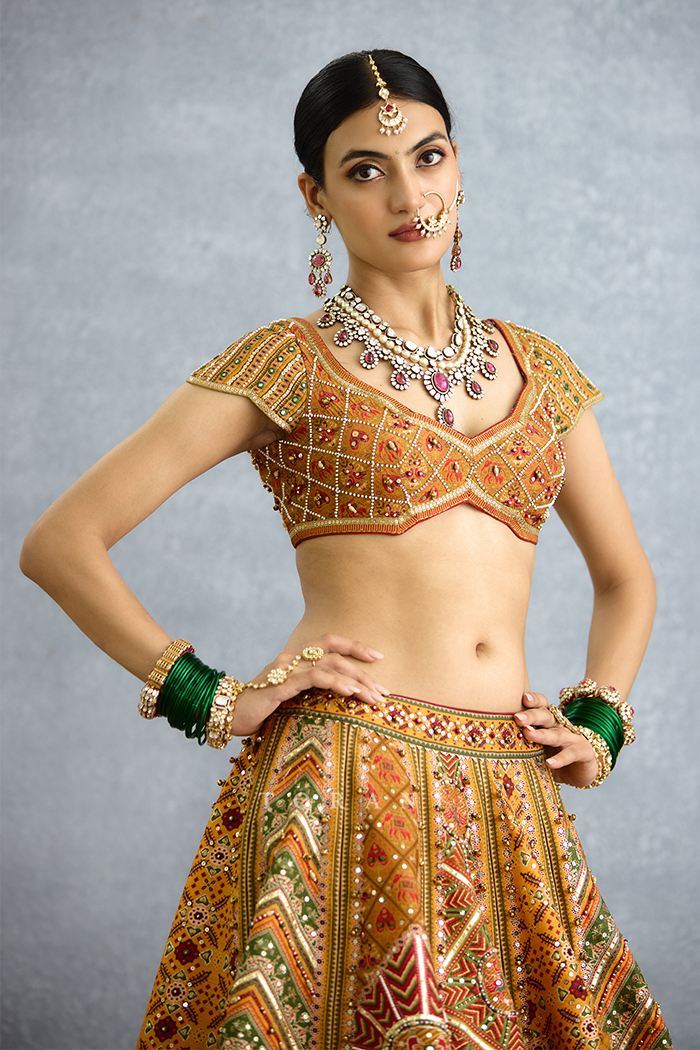 Kanak Dil Meher Iksha Lehenga Set