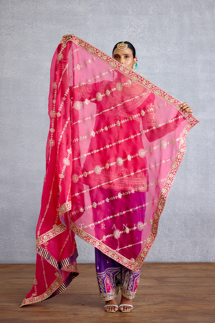 Gul-Naaz Samaira Kurta Set